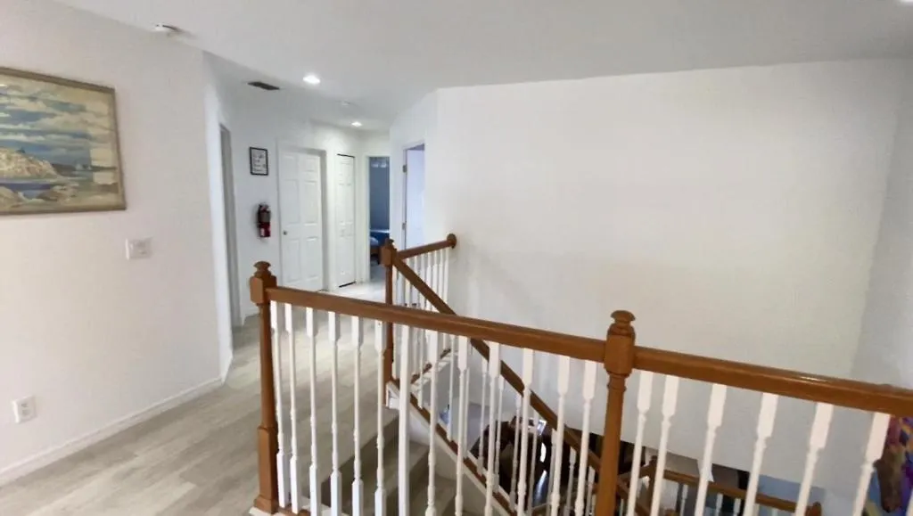 Spacious Modern And Clean Pool Home With Spa Davenport ABD